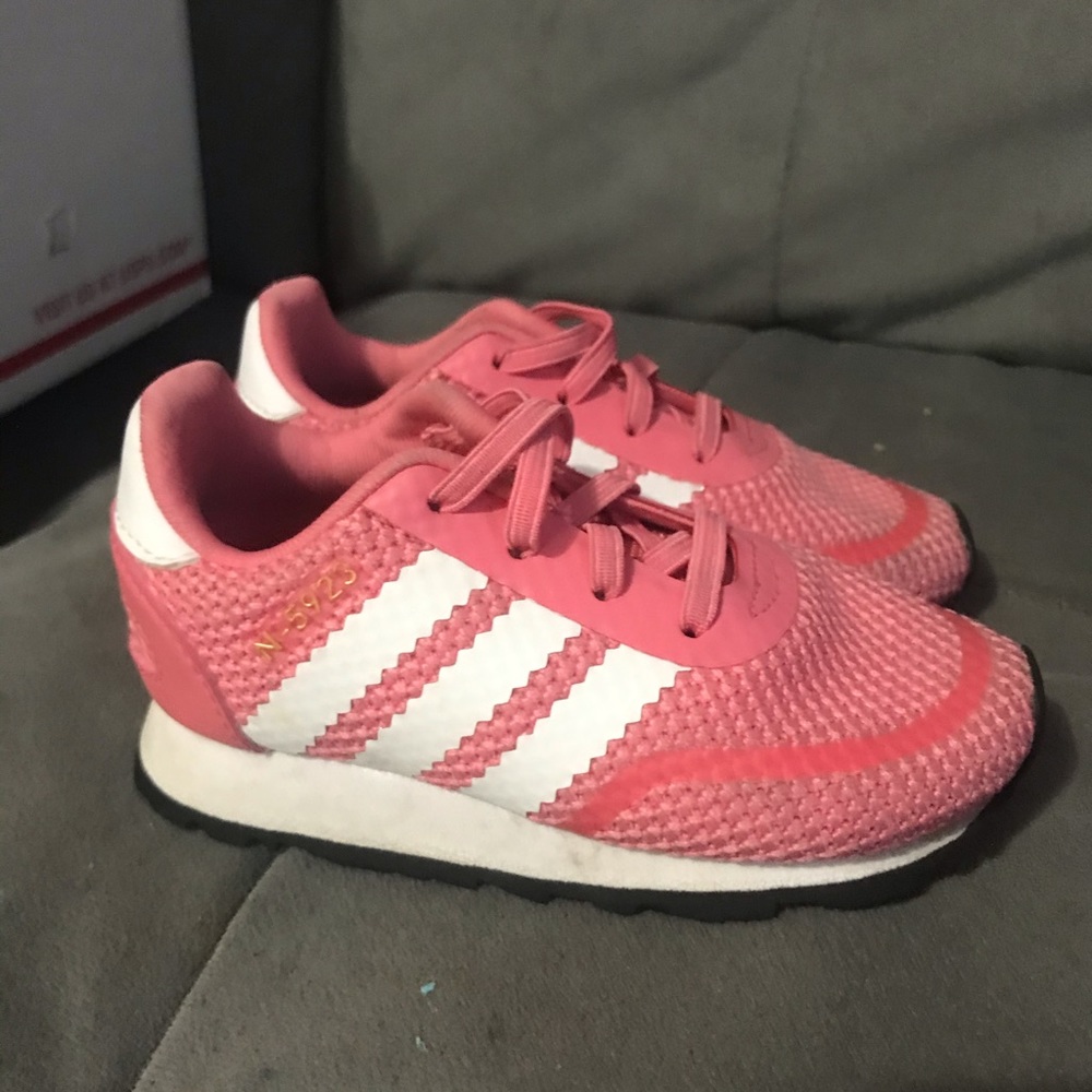 Toddler baby sneakers! Adidas !